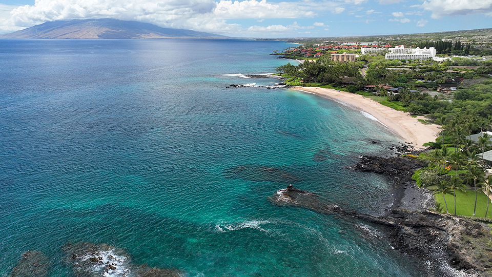 Palauea Beach (White Rock)