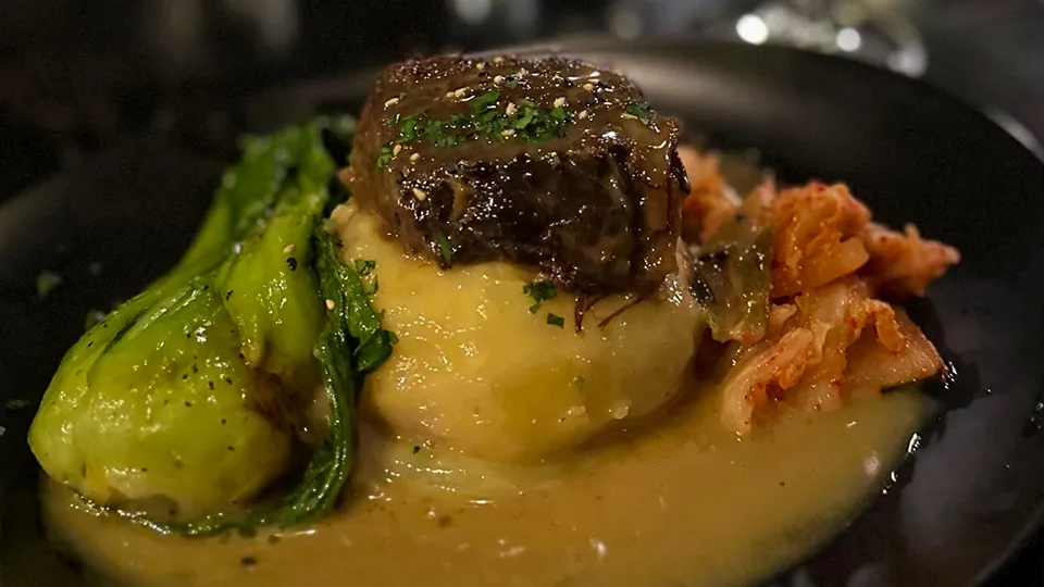 Best Maui Restaurants Makawao Public House