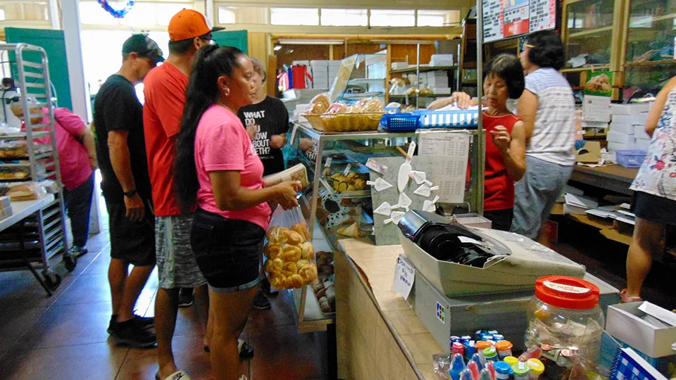 Best Maui Malasadas Komoda Store and Bakery